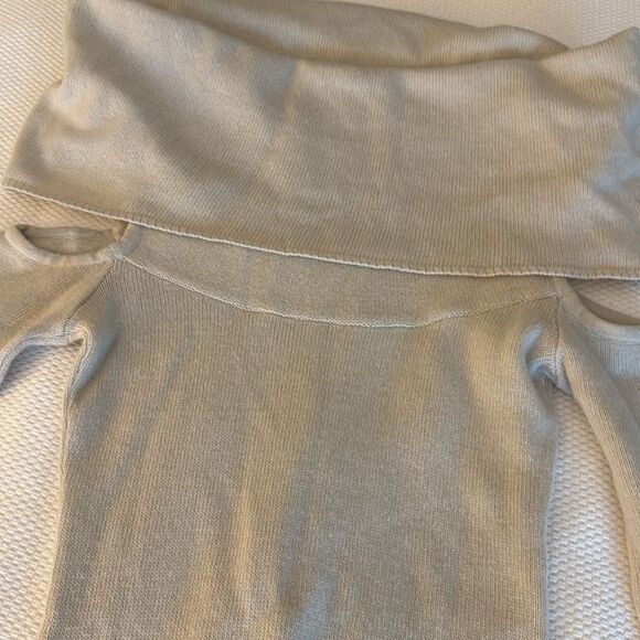 Flavio Castellani Wool & Cashmere Sweater Dress in Beige. Size 40 IT (4 US) - Picture 2 of 7